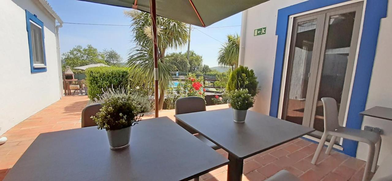 Aprahouseloule Guesthouse Buitenkant foto