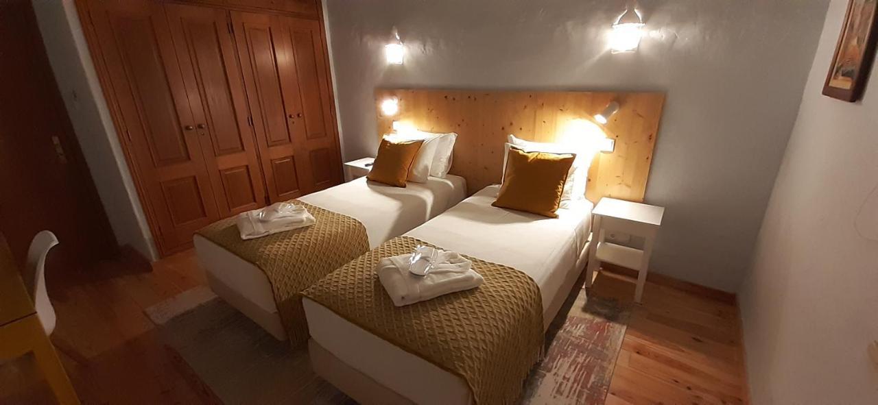 Aprahouseloule Guesthouse Buitenkant foto
